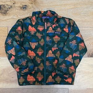 Patagonia Kids Jacket in Dark Green with Orange, Blue & Olive Print